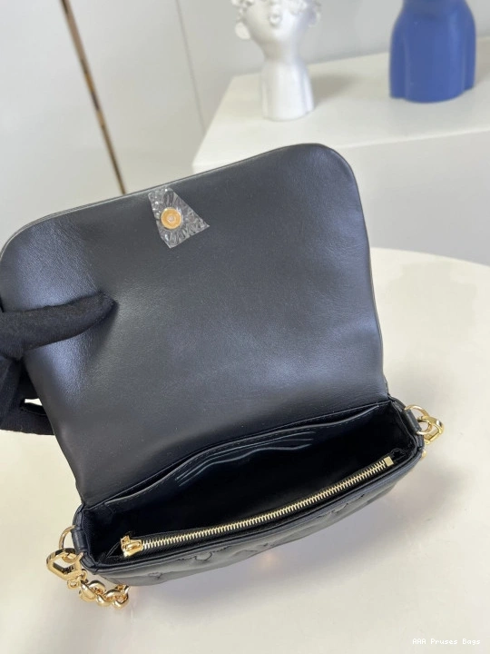 AAA Pruses Bags ON STRAP LOUIS VUITTON BUBBLEGRAM WALLET 0716